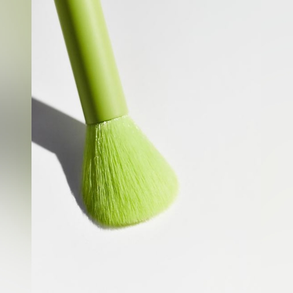 Made By Mitchell "MF3 Cheeky Chops" Face Brush - Picture 6 of 6